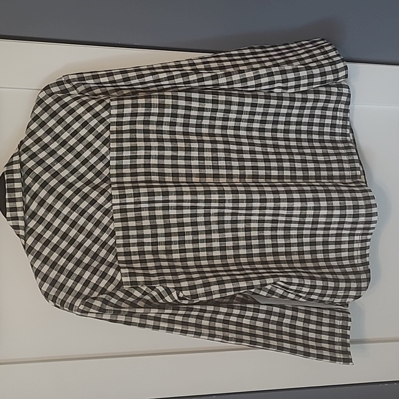 Gingham pattern light shacket - Picture 3 of 3